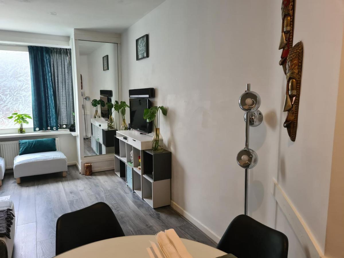 1 Bedroom 15 Min By Tram To Amsterdam Centre! Dış mekan fotoğraf